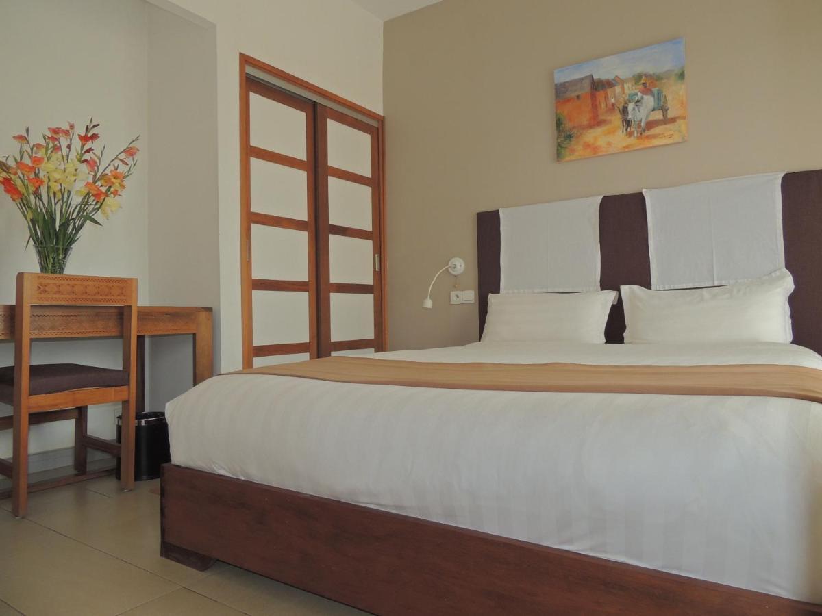 Plumeria Hotel Antsirabe Exterior foto